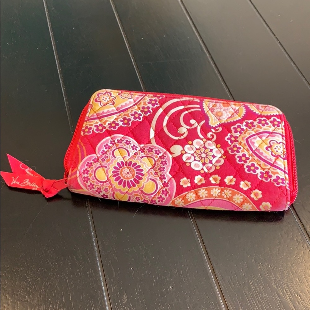 Vera Bradley Raspberry Fizz Zippered Wallet